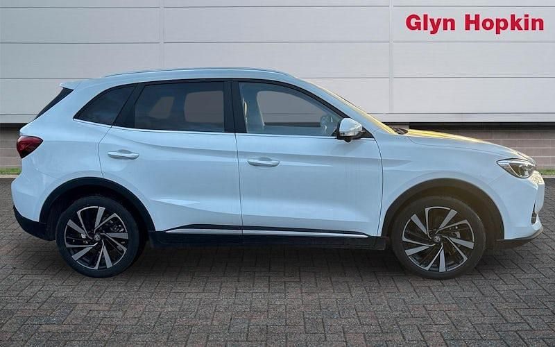 Used MG ZS Trophy 196 HP (144 kW) 2026 SUV