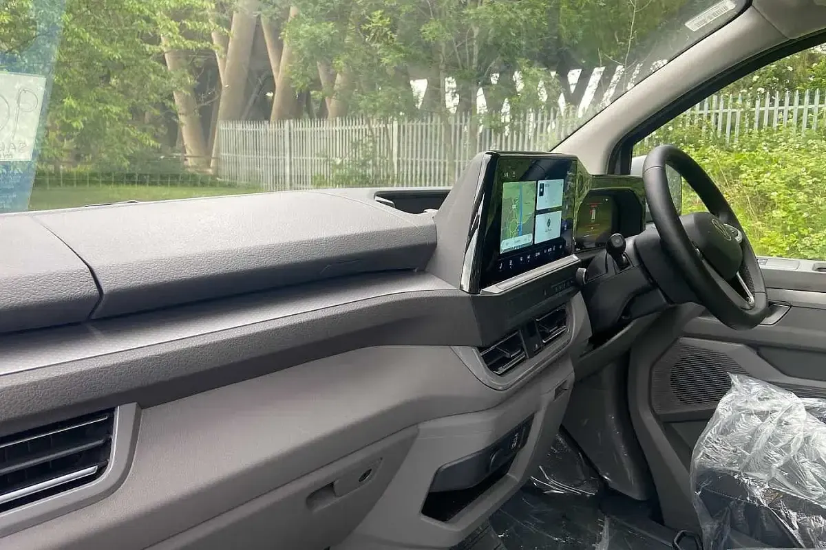 New VW T7 Pro 160 kW (218 HP) 2025 Stone grey Van