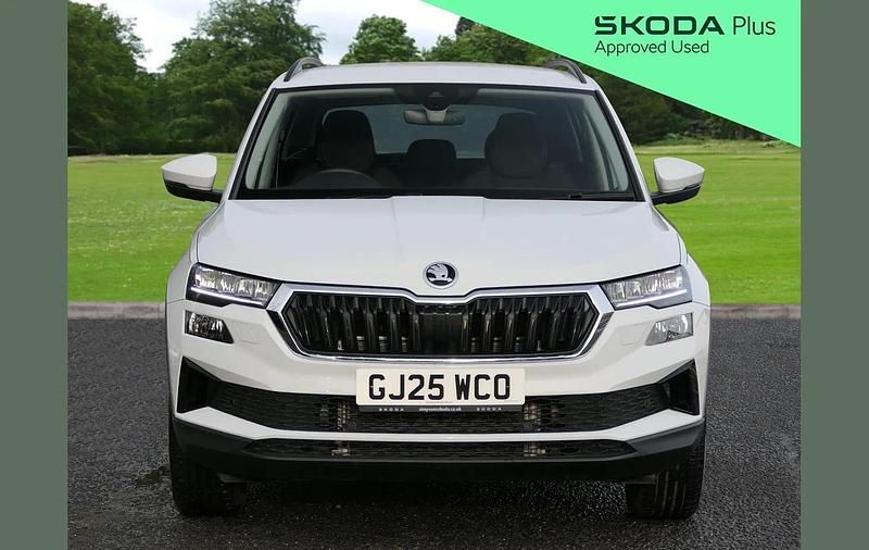Used Skoda Karoq SE 150 HP (110 kW) 2025 Moon white metallic SUV
