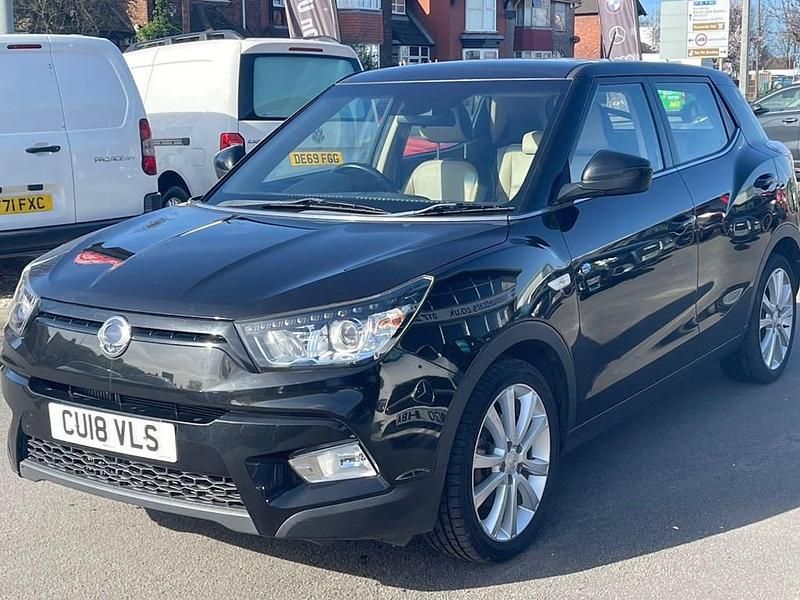 Used SsangYong Tivoli 115 HP (84 kW) 2018 Black SUV