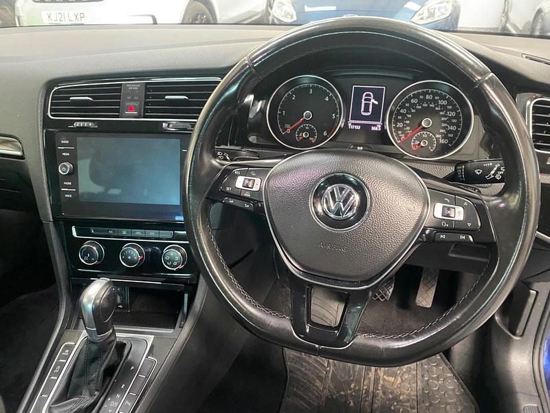 Used VW Golf VII GT 150 HP (110 kW) 2018 Blue Hatchback