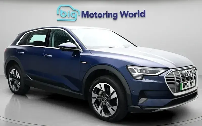 Usado Audi e-tron Sport 300 kW (408 HP) 2022 SUV