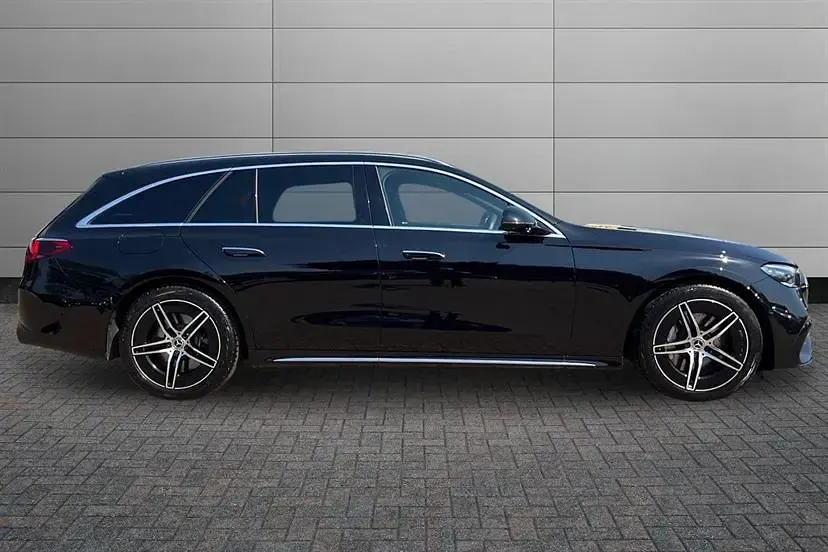 Used Mercedes E450 AMG Line Premium 367 HP (269 kW) 2025 Black Estate