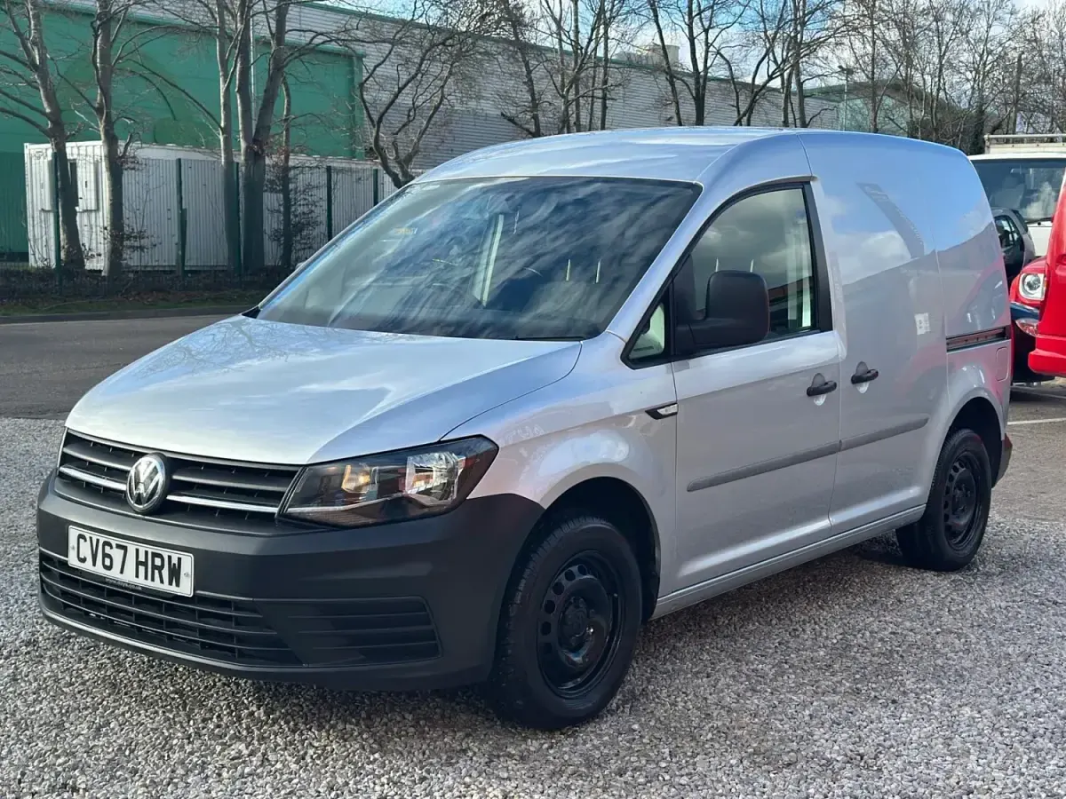 Usado VW Caddy Startline 122 CV (89 kW) 2017 Plateado Monovolumen