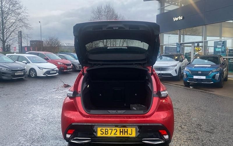 Used Peugeot 308 Allure Premium 131 HP (96 kW) 2023 Red Hatchback