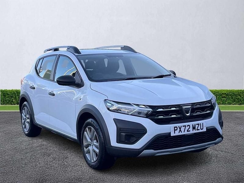 White Used 2022 Dacia Sandero Essentiel Hatchback | £10,999 (Fair price) - Image 1/4