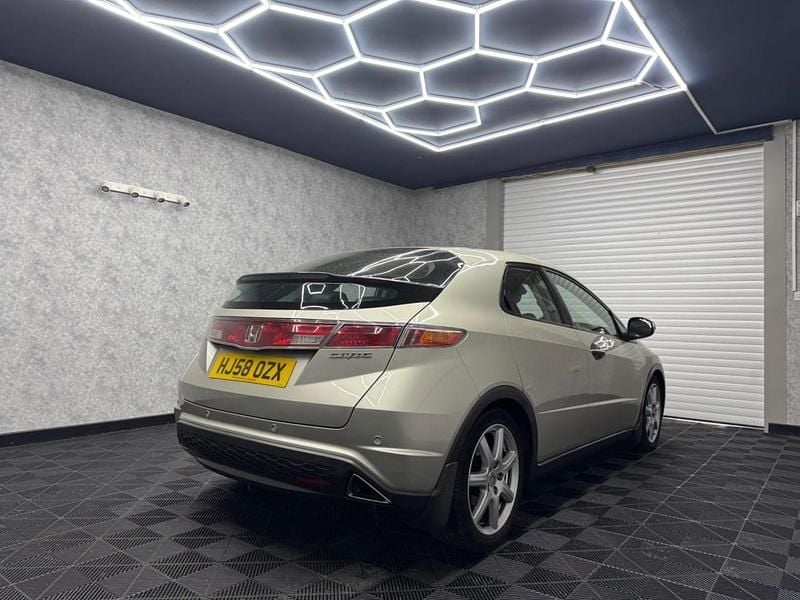 Used Honda Civic EX 138 HP (101 kW) 2008 Silver Hatchback