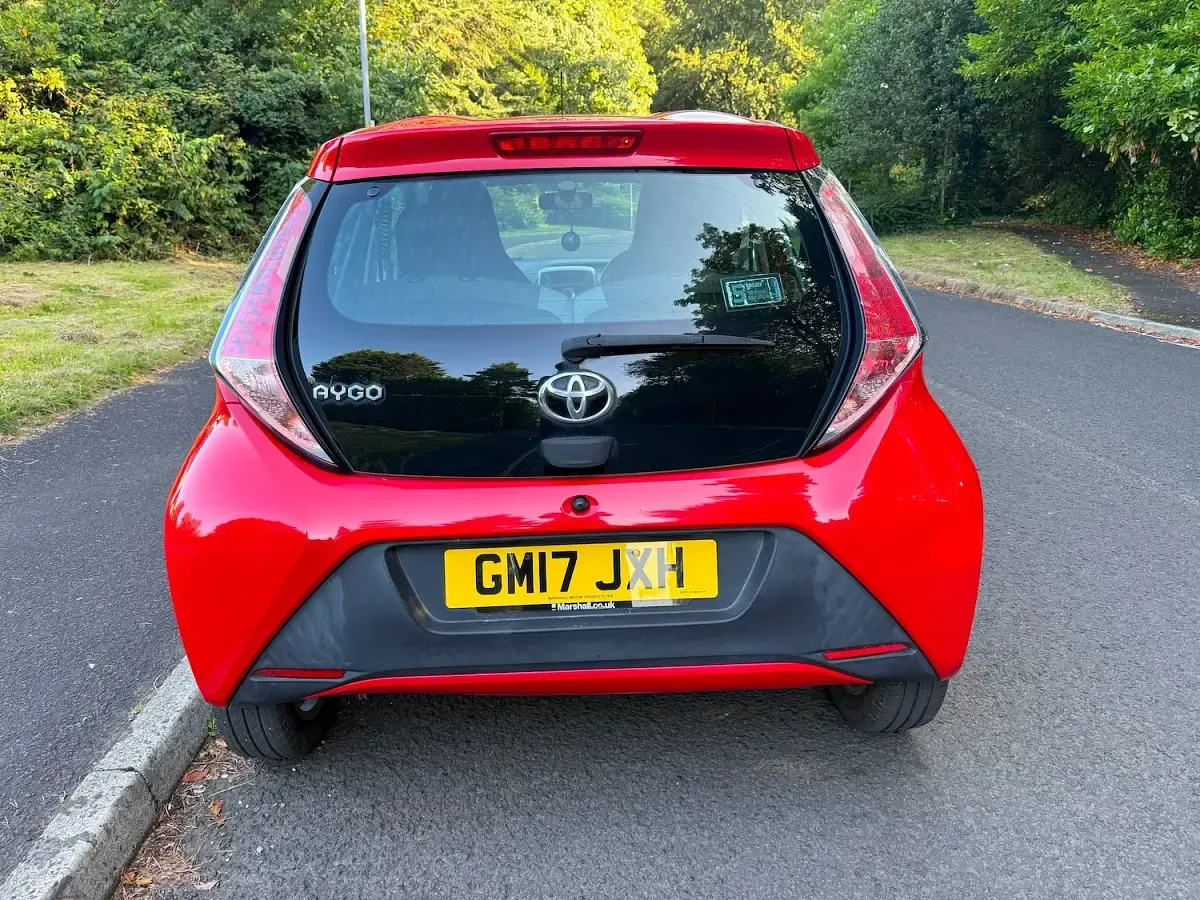 Used Toyota Aygo X-play 69 HP (50 kW) 2017 Red Hatchback