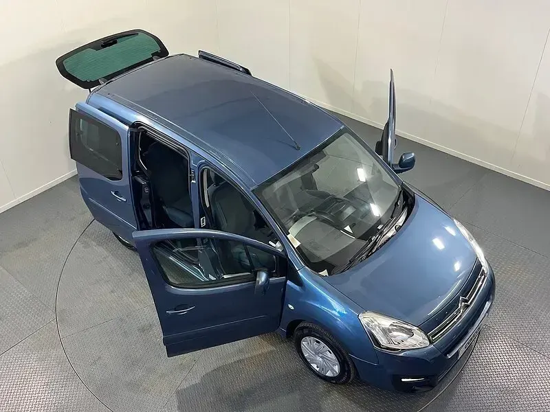 Used Citroën Berlingo Feel 100 HP (73 kW) 2016 Blue MPV