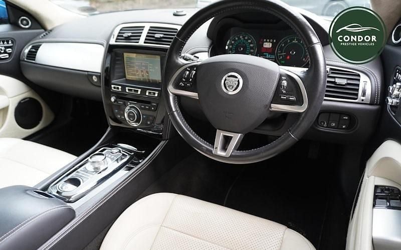 Usado Jaguar XK Portfolio 385 HP (283 kW) 2013 Coupé