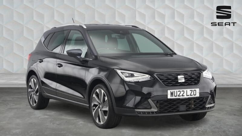 Black Used 2022 Seat Arona FR Sport SUV | £14,549 (Good price) - Image 1/4