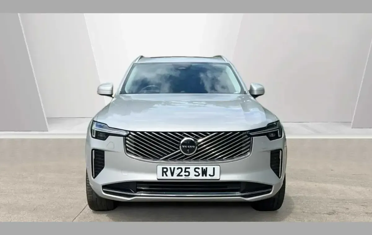 Used Volvo XC90 Ultra 455 HP (334 kW) 2025 Silver SUV
