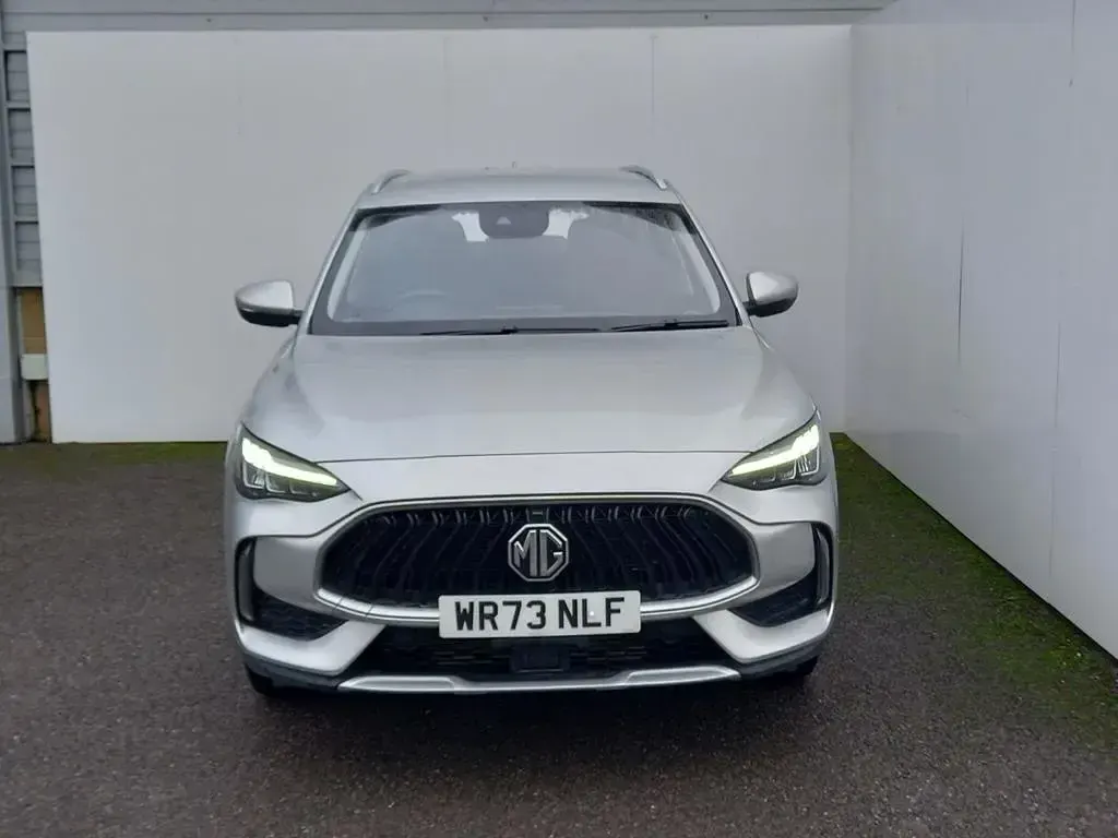 Used MG HS SE 169 HP (124 kW) 2023 Silver SUV