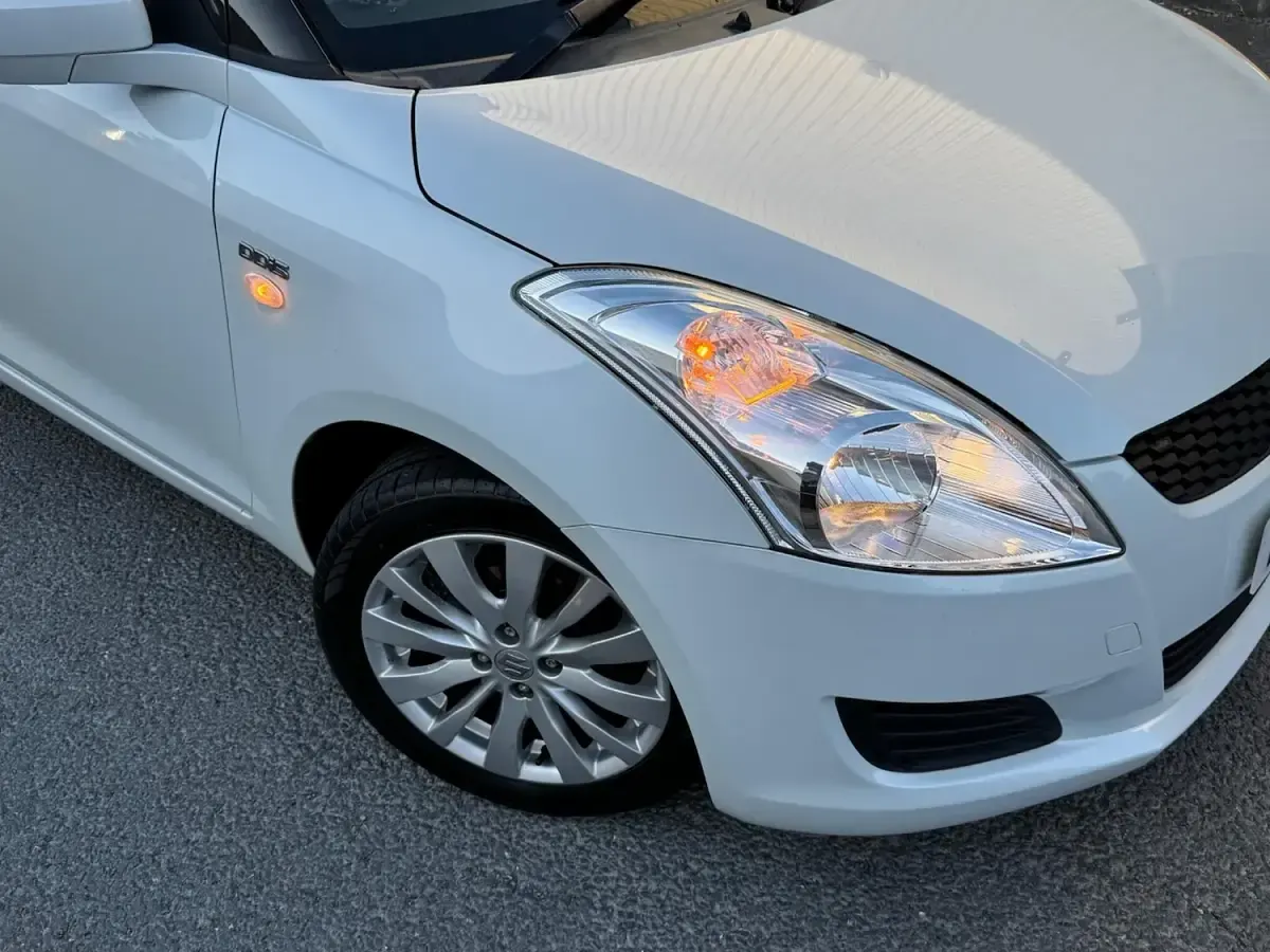 Used Suzuki Swift SZ3 2013 White Hatchback