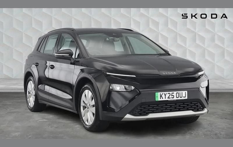 Black magic pearl effect Used 2025 Skoda Elroq SE SUV | £22,265 (Good price) - Image 1/4