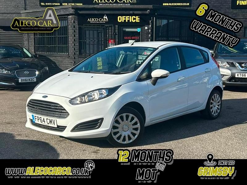 Used Ford Fiesta Style 2014 White Hatchback