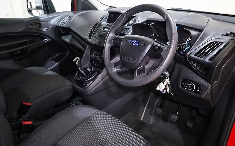 Used Ford Transit Connect 101 HP (74 kW) 2016 Red MPV