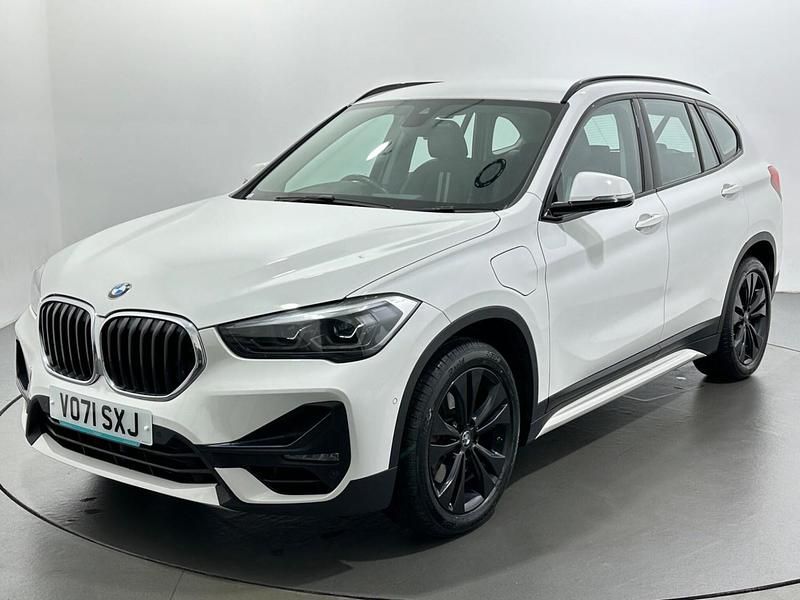 Used BMW X1 Sport Line 220 HP (161 kW) 2021 White SUV