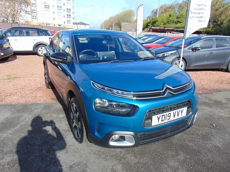 Used Citroën C4 Cactus Flair 130 HP (95 kW) 2019 Blue Hatchback