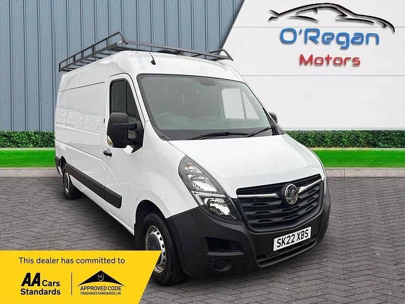 White Used 2022 Vauxhall Movano Edition Van | £12,000 (Fair price) - Image 1/4