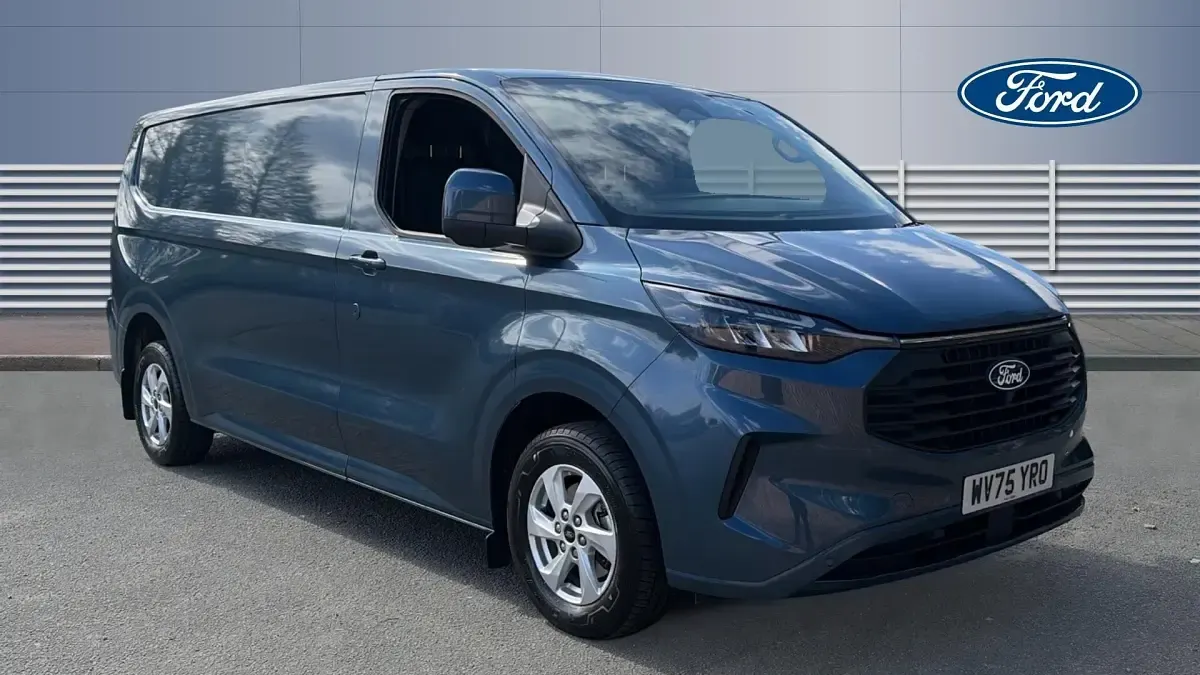 Used Ford Transit Custom Limited 136 HP (100 kW) 2025 Van