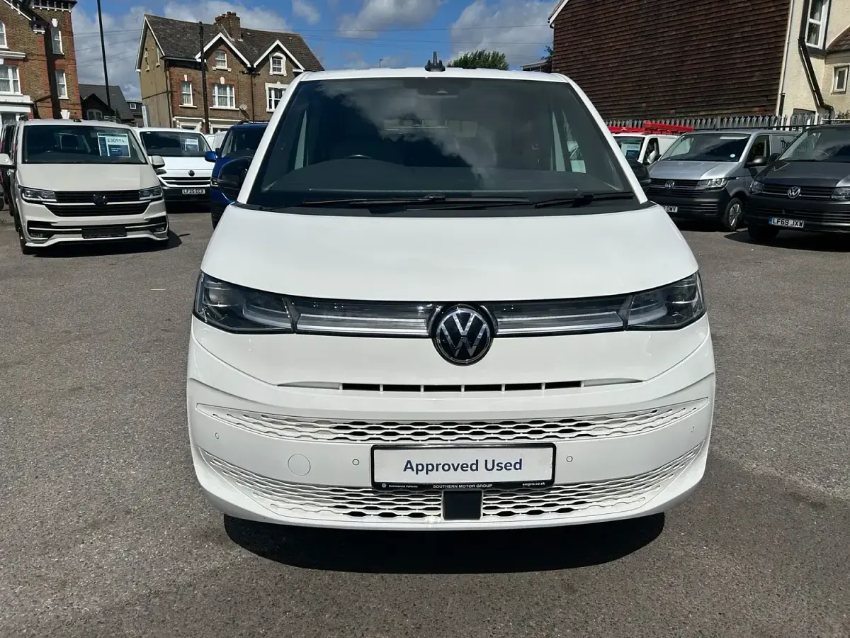 Used VW Multivan Style 204 HP (150 kW) 2023 White MPV