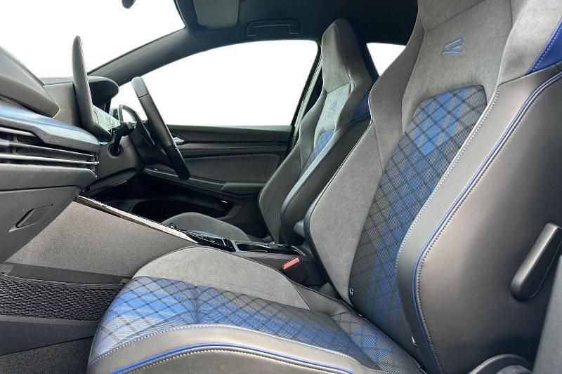 Used VW Golf VIII R 333 HP (244 kW) 2025 Black Hatchback