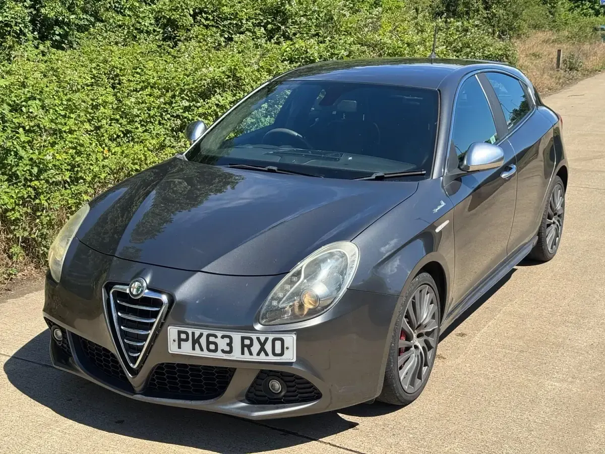 Used Alfa Romeo Giulietta 105 HP (77 kW) 2013 Grey Hatchback