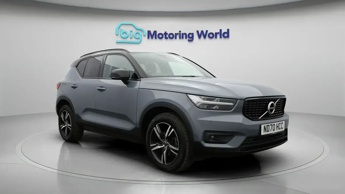 Used Volvo XC40 R-Design 163 HP (119 kW) 2020 SUV