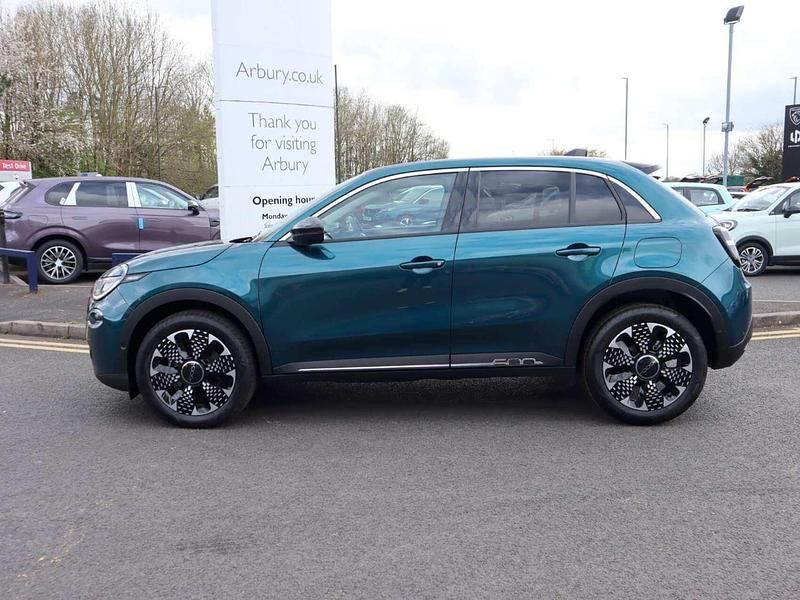 New Fiat 600 La Prima 99 HP (72 kW) 2026 Green SUV