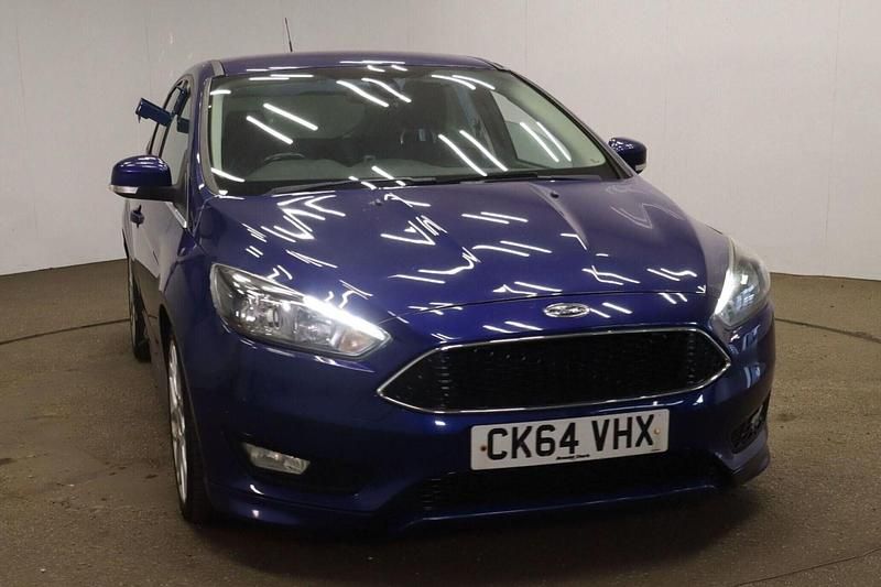 Blue Used 2014 Ford Focus Zetec Hatchback | £4,995 (Fair price) - Image 1/1