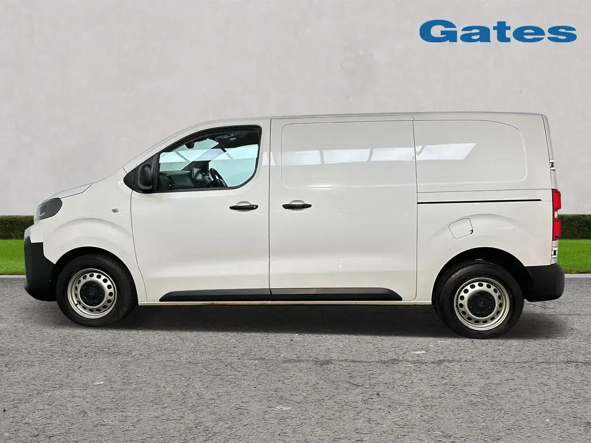 Begagnad Citroën Dispatch 120 HK (88 kW) 2024 Vit Minibuss