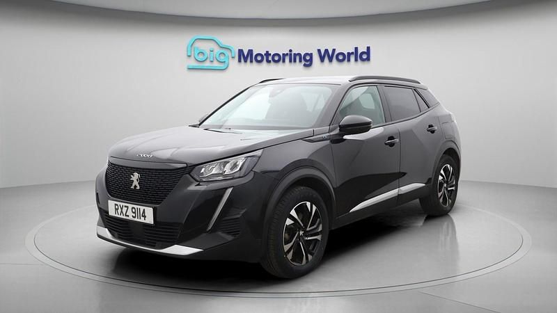 Used Peugeot e-2008 Allure+ 98 kW (134 HP) 2022 Black SUV