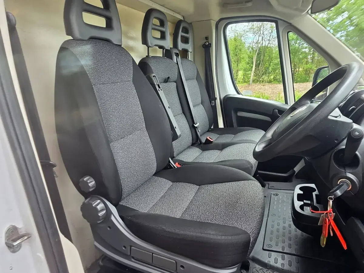 Used Fiat Ducato 140 HP (102 kW) 2021 White Van