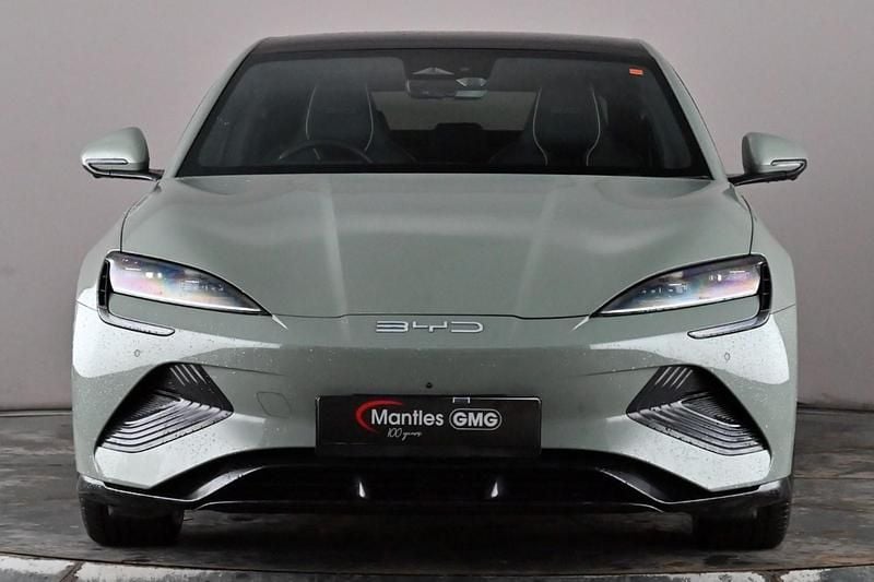 Used BYD Seal 389 kW (530 HP) 2025 Green Sedan