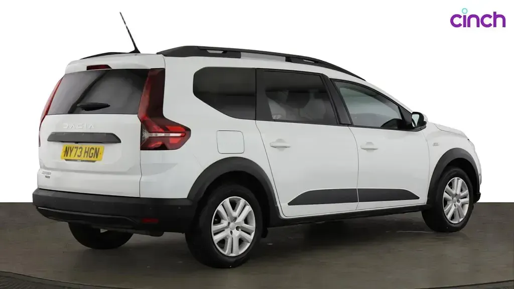 Used Dacia Jogger Expression 141 HP (103 kW) 2024 White MPV