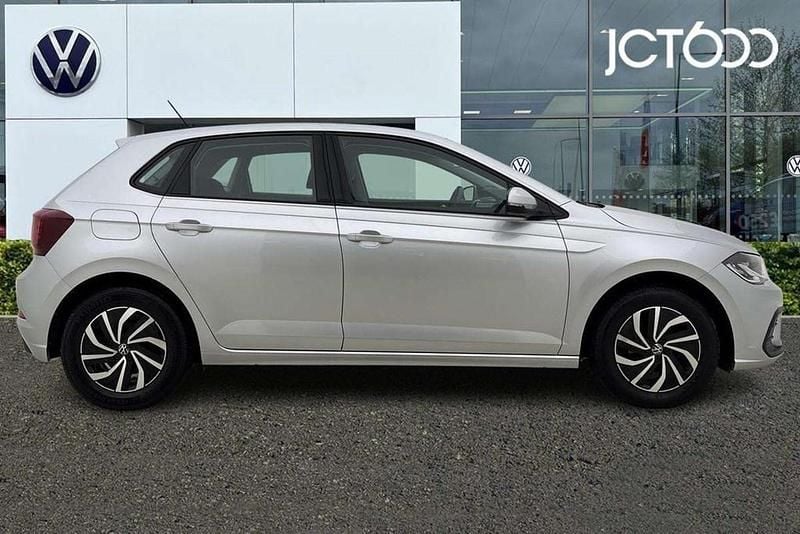 Used VW Polo Life 95 HP (69 kW) 2023 Silver Hatchback