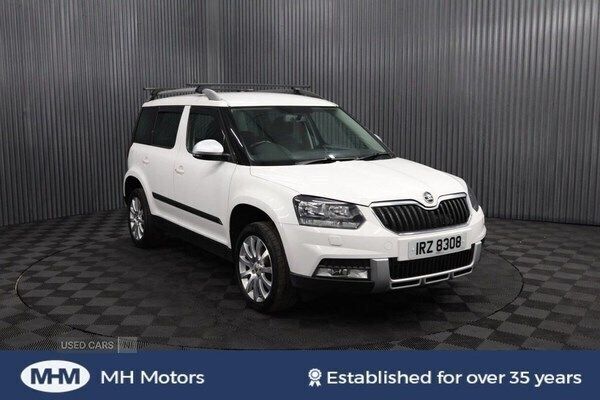 White Used 2015 Skoda Yeti SE SUV | £6,995 (Fair price) - Image 1/4