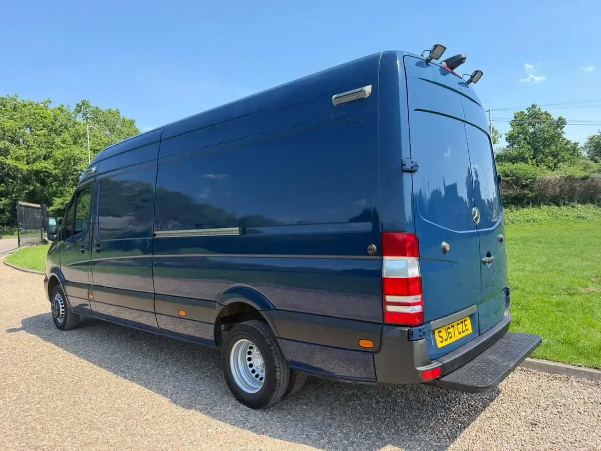 Used Mercedes Sprinter 163 HP (119 kW) 2017 Blue Van