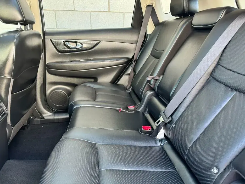 Used Nissan X-Trail Tekna 2018 Silver SUV