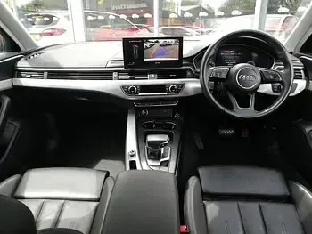 Used Audi A4 Sport 163 HP (119 kW) 2022 White Sedan