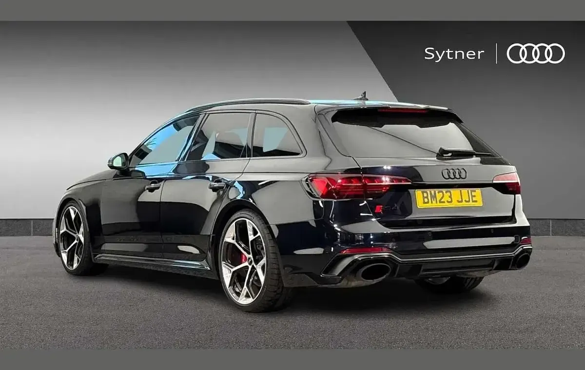 Used Audi RS4 Competition 444 HP (326 kW) 2023 Black Estate