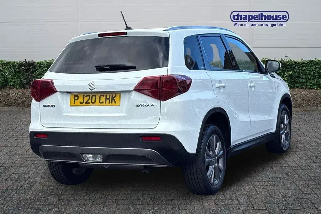 Second-hand Suzuki Vitara SZ-T 2020 Alb SUV