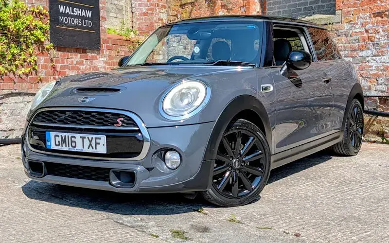 Used Mini Cooper S Hatch 170 HP (125 kW) 2017 Hatchback
