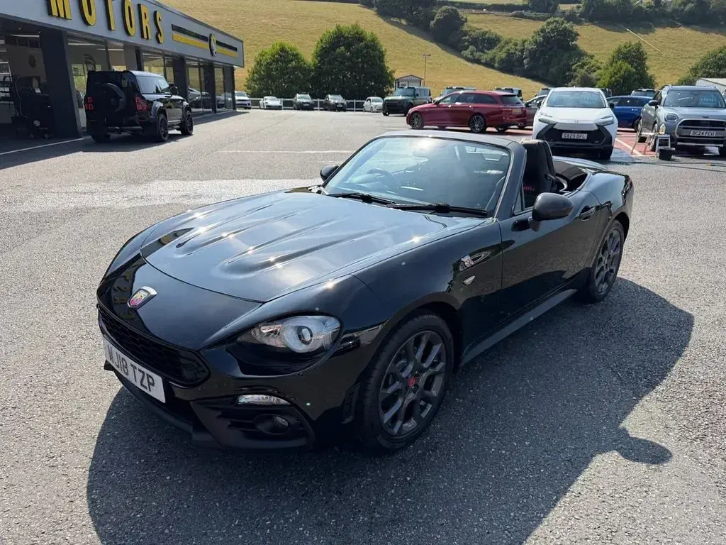 Used Abarth 124 Spider 170 HP (125 kW) 2018 Black Cabriolet