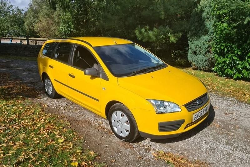 Yellow Used 2006 Ford Focus Studio Estate | £2,550 (Fair price) - Image 1/1