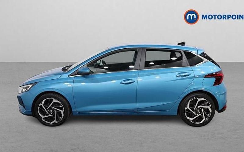 Used Hyundai i20 Premium 101 HP (74 kW) 2023 Hatchback