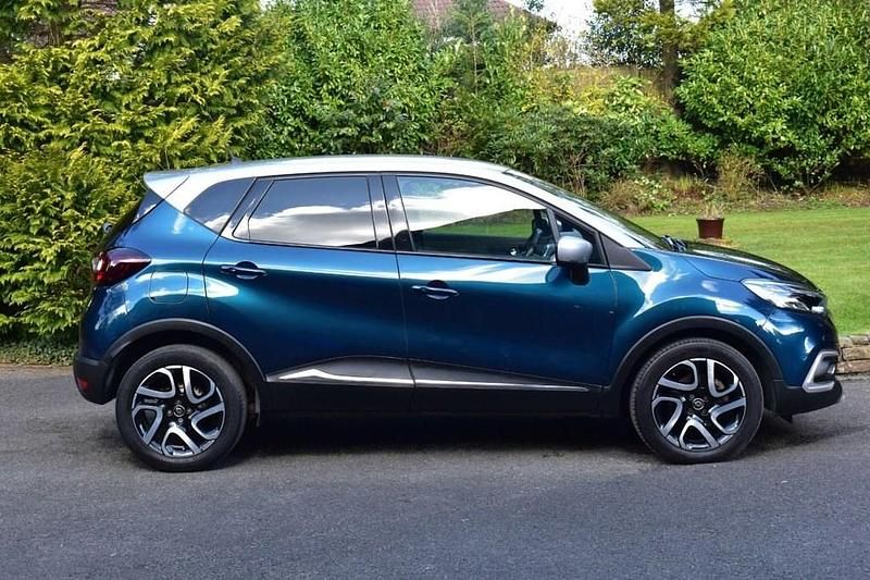 Używany Renault Captur Dynamique 120 KM (88 kW) 2018 Niebieski SUV