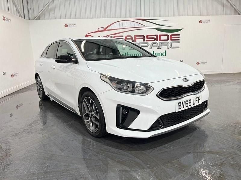 White Used 2019 Kia ProCeed GT-Line Hatchback | £11,999 (Fair price) - Image 1/4