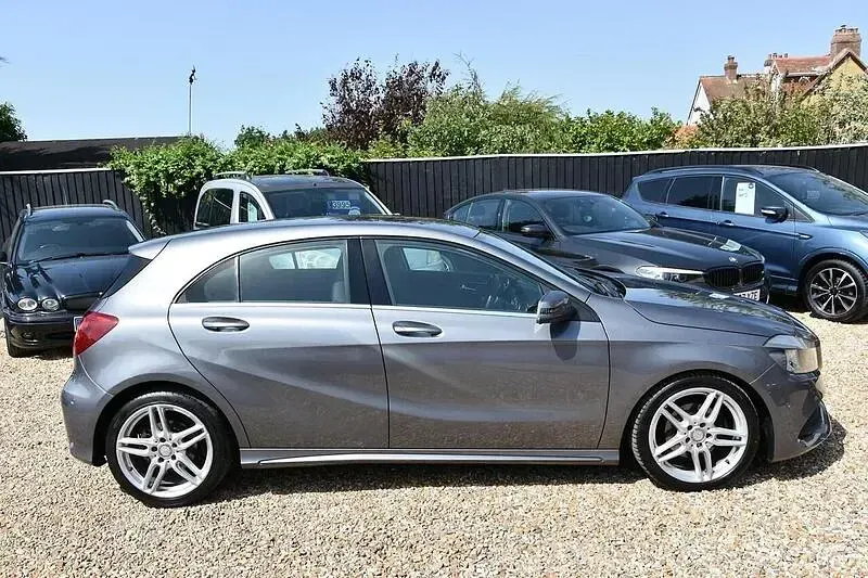 Used Mercedes A180 Executive 109 HP (80 kW) 2016 Grey Hatchback
